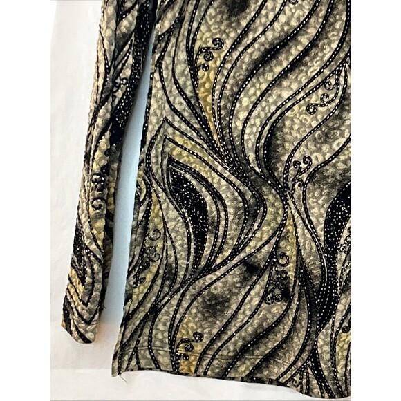 C.L.O.T.H.E.S. Black and Gold lightweight knit top  Size SMALL Metallic accent - Picture 2 of 10